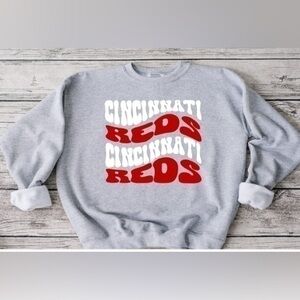 Cincinnati Reds Wavy Crewneck